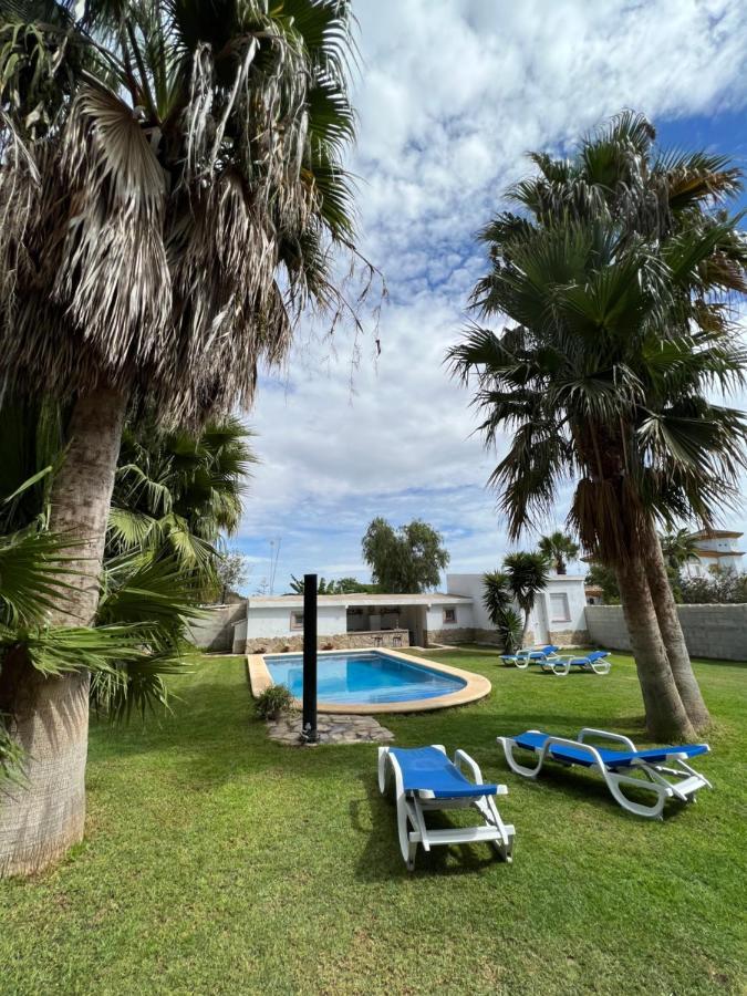 Chalet En La Barrosa, Piscina+Bbq+Grifo De Cerveza Chiclana de la Frontera Exterior foto